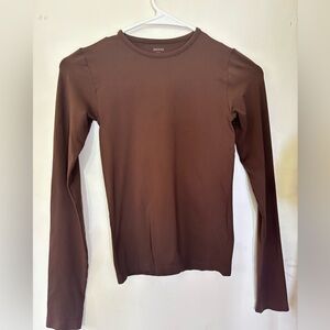 SKIMS Cocoa Fits Everybody Long Sleeve T shirt
BNWT